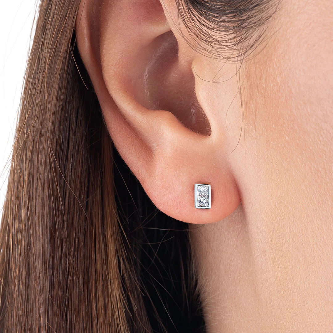 Princess Shape Diamond Bar Earrings White Gold - Image 4